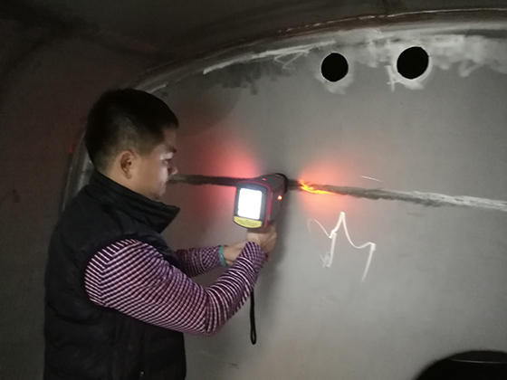 現(xiàn)場(chǎng)手持光譜儀檢測(cè)