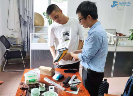 與用戶互相探討手持激光誘導(dǎo)擊穿光譜儀的性能1